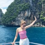 Way Fare Weekly: An Elite Travel Guide for Global Discovery and Meaningful Journeys